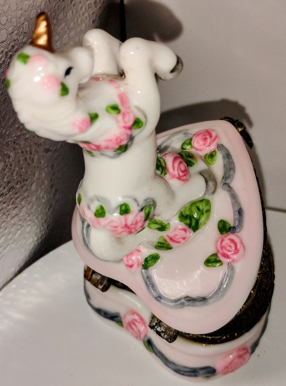Vintage Porcelain Unicorn Hinged Trinket Box with Pink Roses – 4"